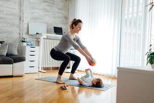 产后肚子回不去，原来是它在作怪，2种修复方法越早知道越好