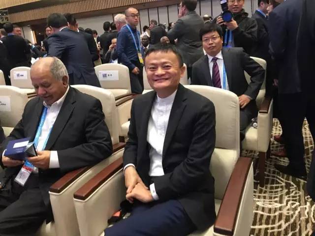 马云1985年去美国之后回国的感想,马云回国后的财富