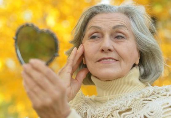 身上长了“老年斑”，有办法淡化或彻底去除吗？医生：有4种方法