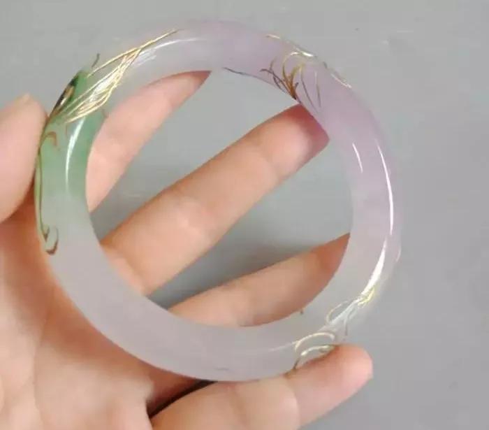 高级珠宝值不值得收藏,为什么很贵的珠宝看起来很廉价