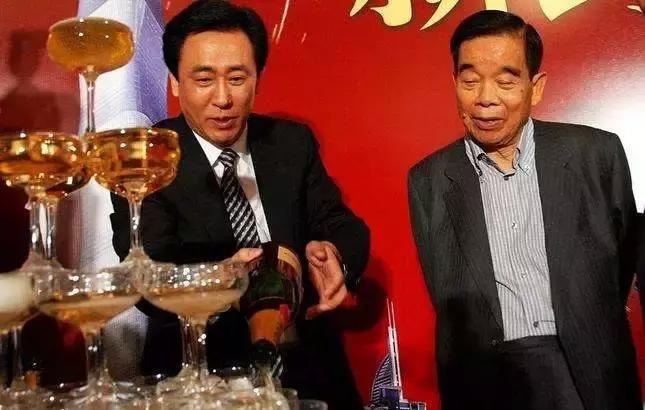 从上门女婿到千亿富豪,上门女婿逆袭成千亿珠宝大王