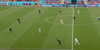 足球变成了22个人散步,最后英格兰闷死德国的运动