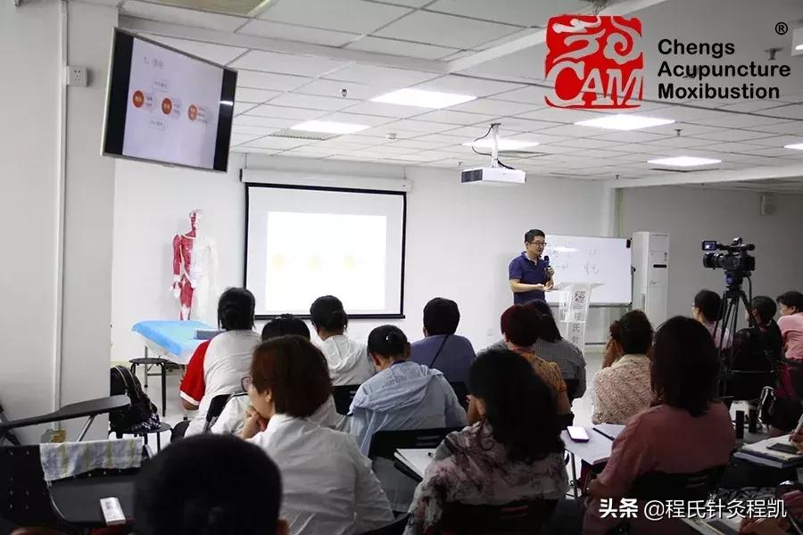 中暑掐人中有什么作用,中医中暑急救