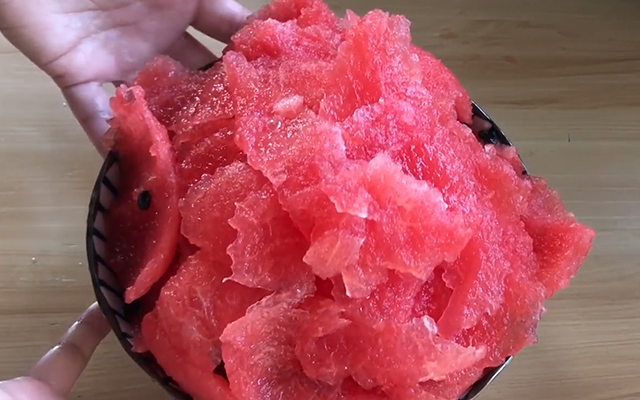 西瓜太多吃不完怎么办,西瓜吃不完怎么做成果酱