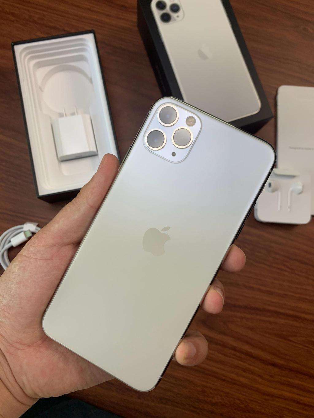 玻璃后盖好还是金属后盖好,手机后盖主流材质各有什么优缺点