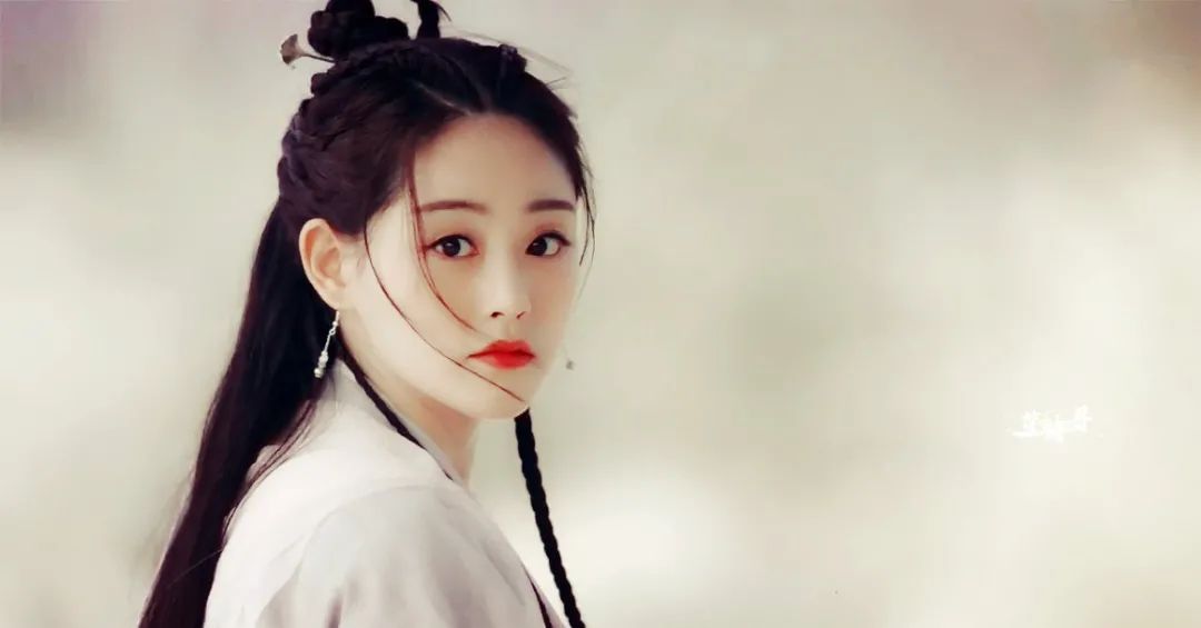 嘉行“重男轻女”,女艺人抠脚8个月,男艺人集体出逃?