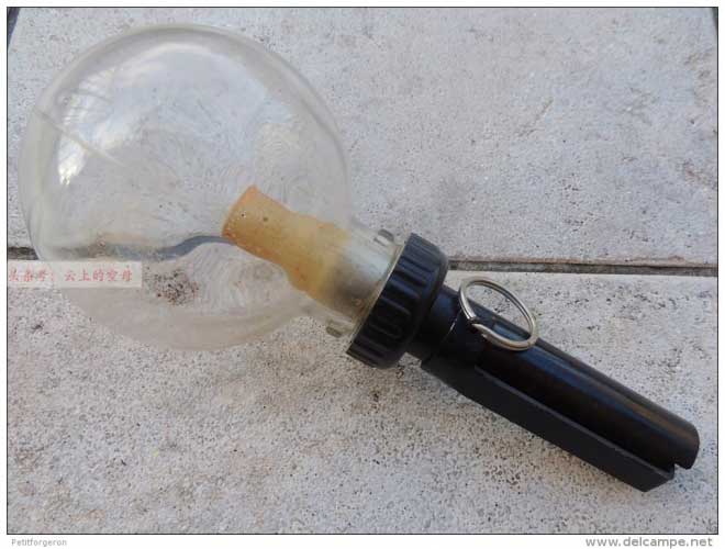 粘上就讹上了，专治心绞痛，英国粘性*弹炸**