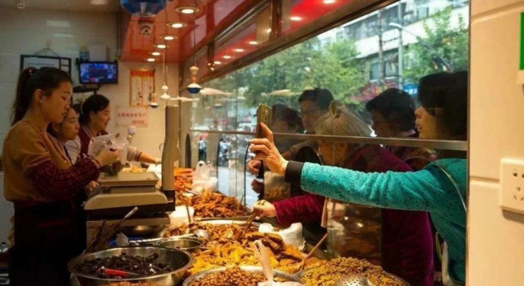 卤菜店如何吸引回头客客户,怎样运营卤菜店生意好做