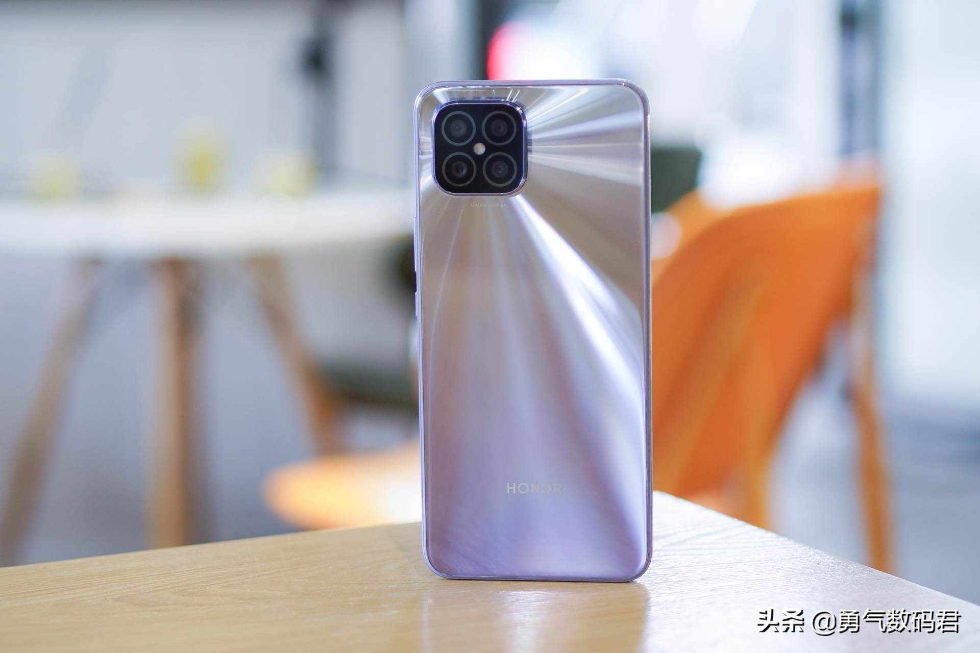 荣耀play5支持120w快充吗,轻薄快充5g手机