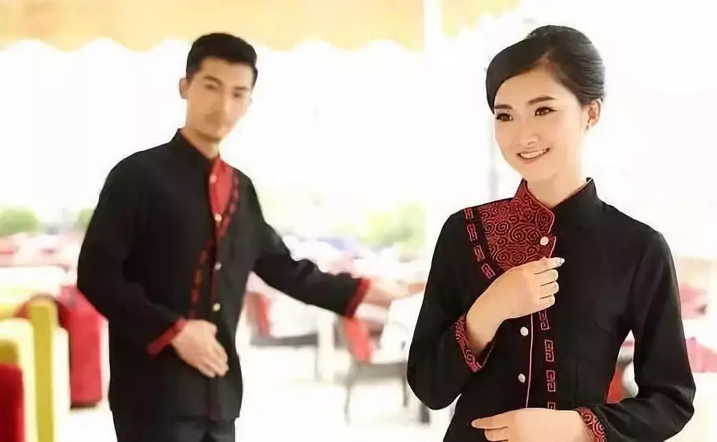 面对顾客的不满甚至投诉，店铺应该怎么处理？