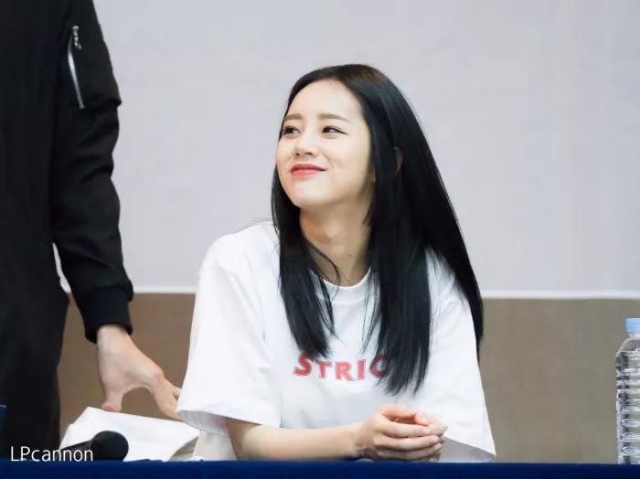 脸大的女生适合什么发型短发,大饼脸短发好打理有气场的发型