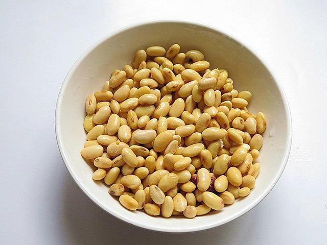 打豆浆黄豆要泡还是不泡,打豆浆黄豆放的太多怎么办