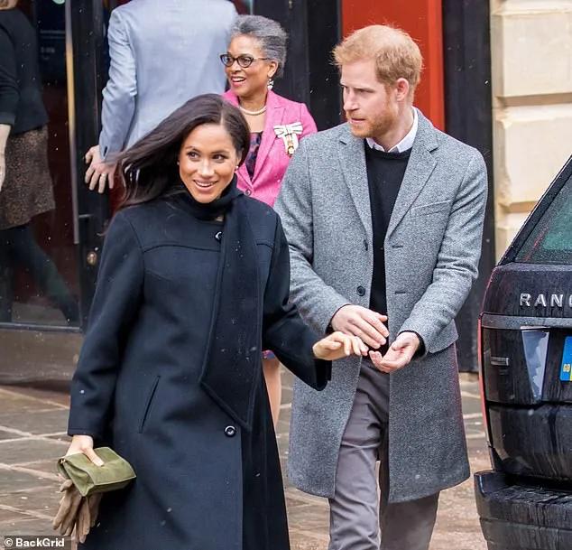 小贝为何剃光头,贝克汉姆的头秃