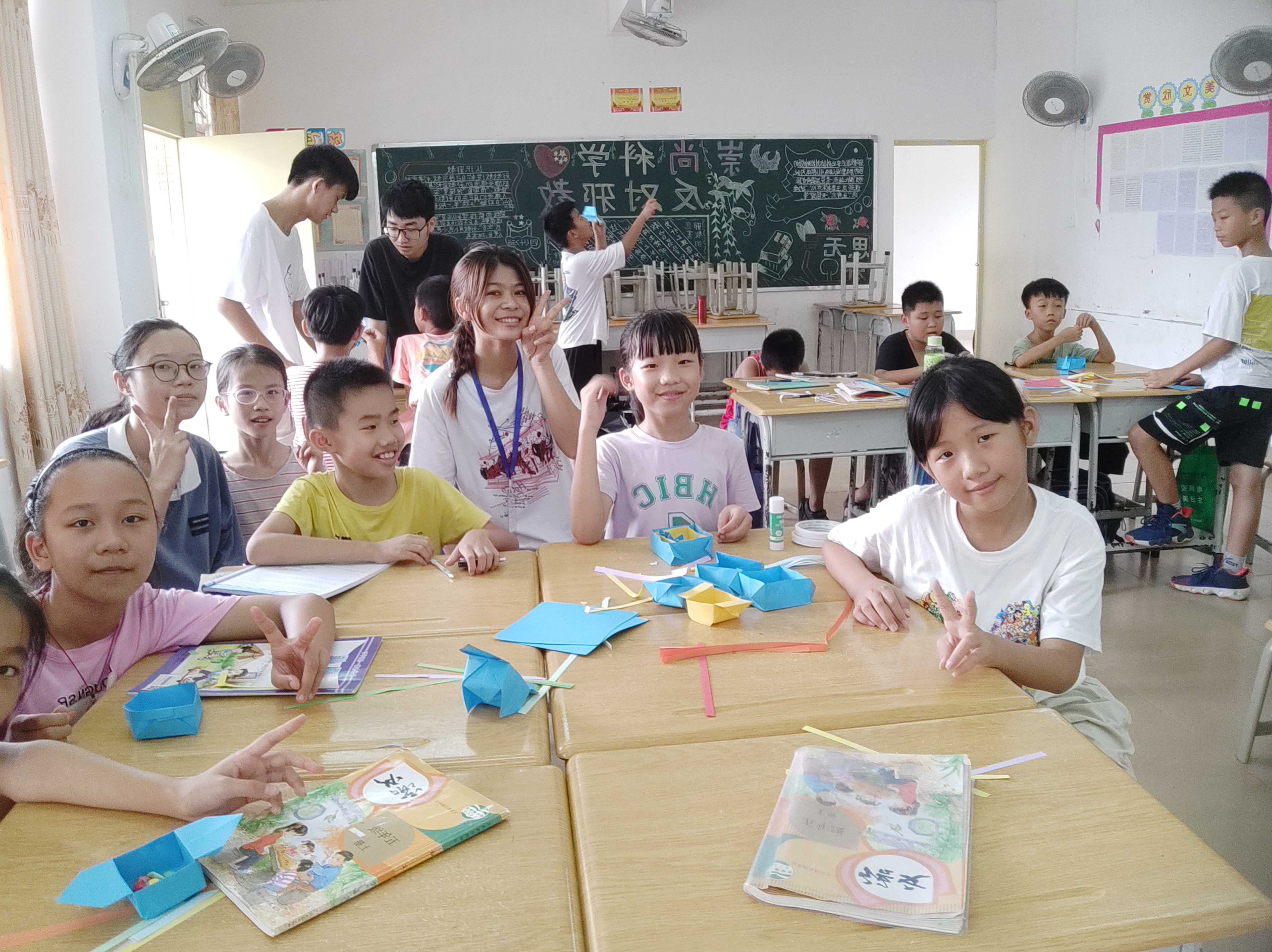 低年级开心创意手工课,六年级综合实践活动手工课