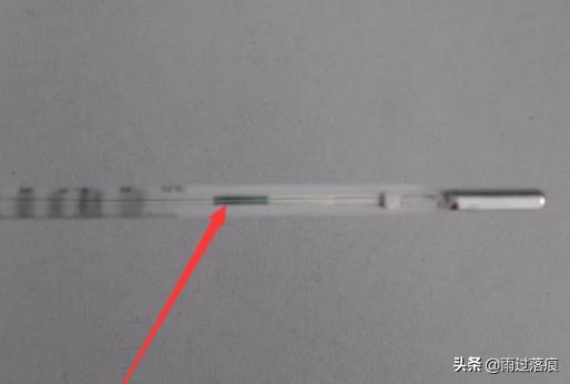 测体温需要把温度计甩到多少度,体温计为什么要甩一下教学视频