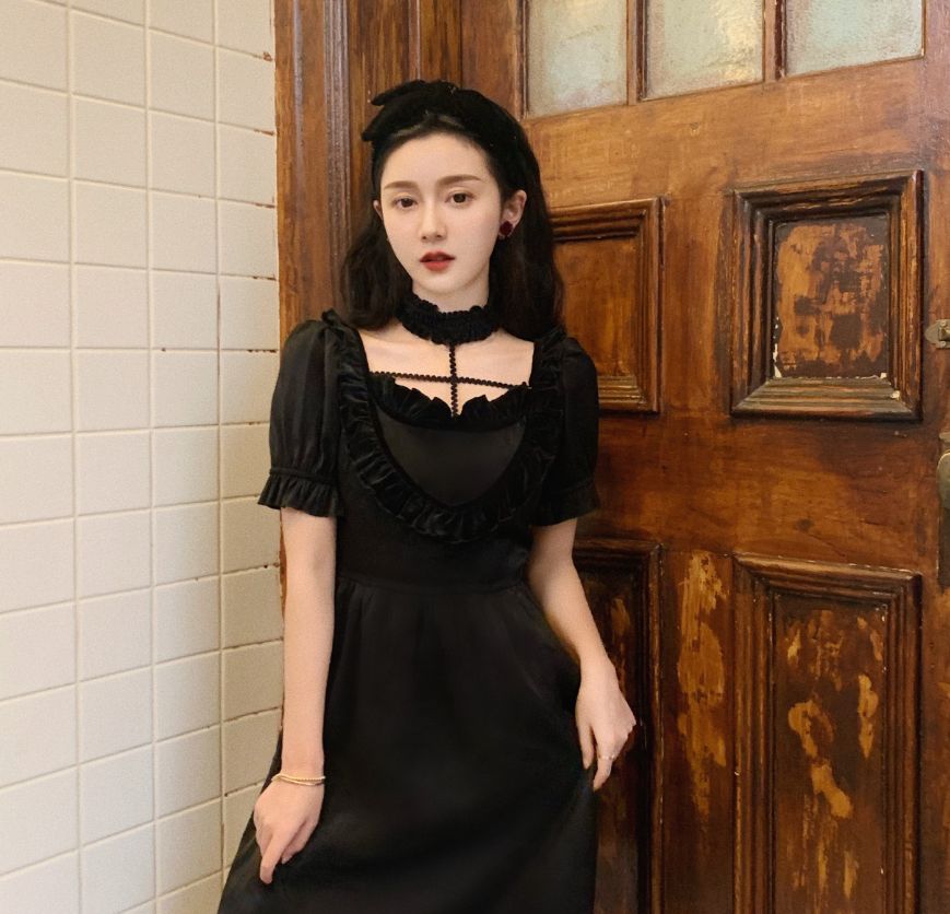 适合20-25岁女生的衣服店铺推荐,少女的衣柜