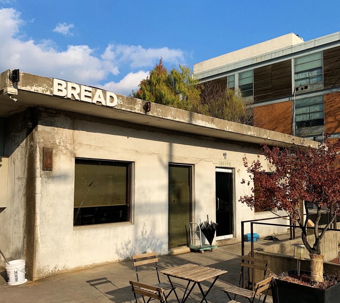 韩国网红设计师，把旧厂房改造成咖啡烘焙店，开这样的店真幸福