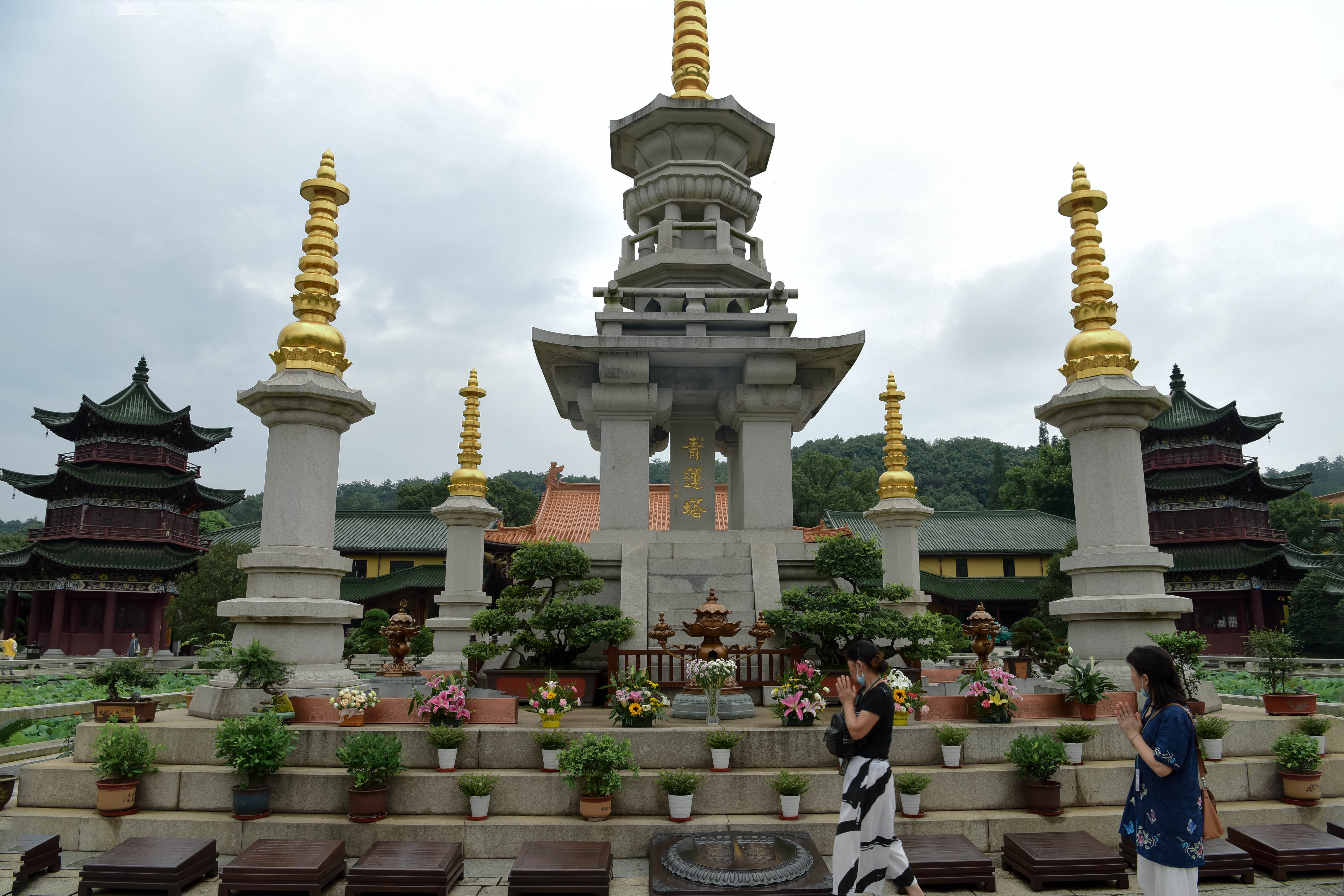 庐山东林寺，这座1600余年古刹，是中国一大佛门圣地，神奇惊叹