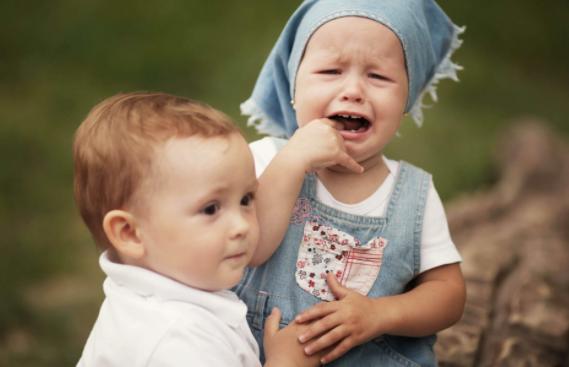 孩子胆小怕事父母该怎么办,胆小怕事怕被人打不敢还手