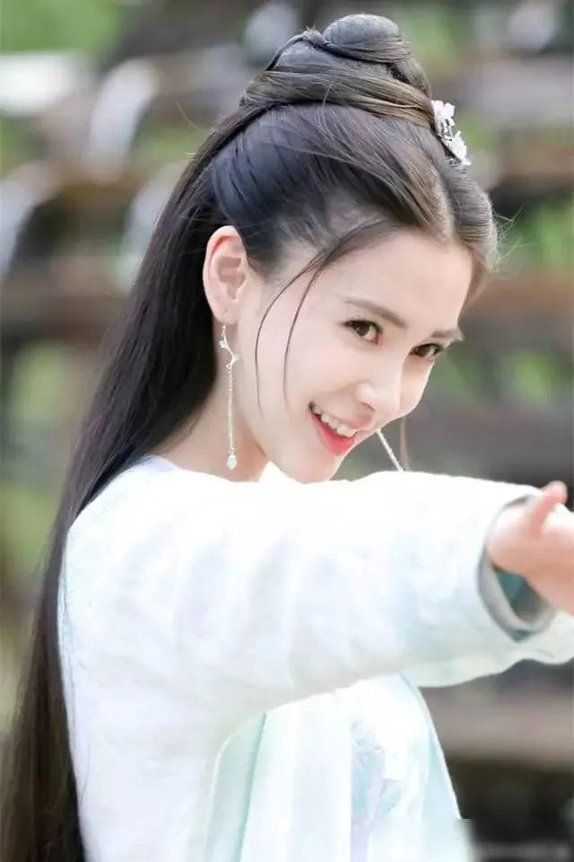 娱乐圈从不拍吻戏的四大女星，第三个无人敢吻，第四个无人想吻