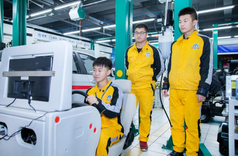 来万通学技术你能得到什么,万通学什么技术好