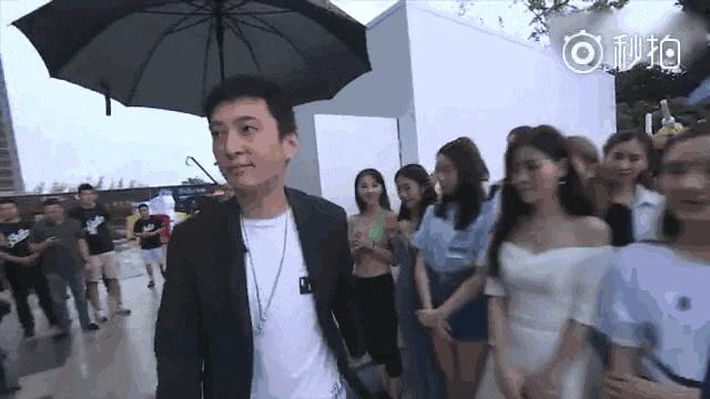 乱世张少帅,盛世王少爷,两个首富之子,同样一个德行