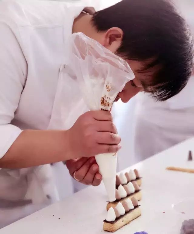 如何成为一个顶级的甜品师,世界级甜品大师是谁