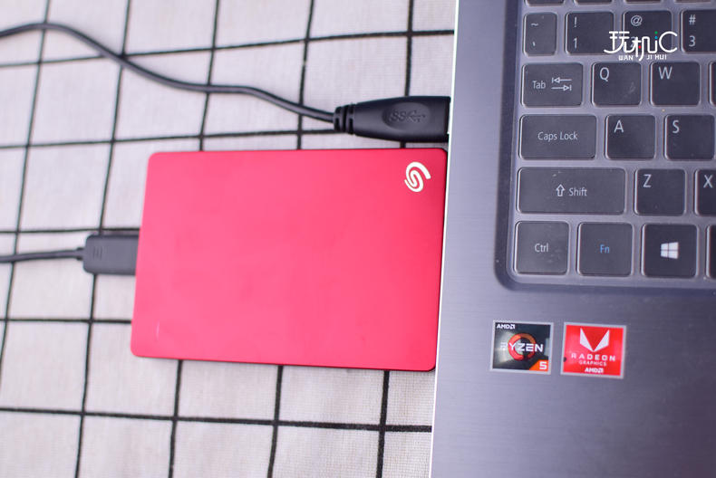 希捷2.5寸硬盘解读,希捷2t移动硬盘是垂直盘吗