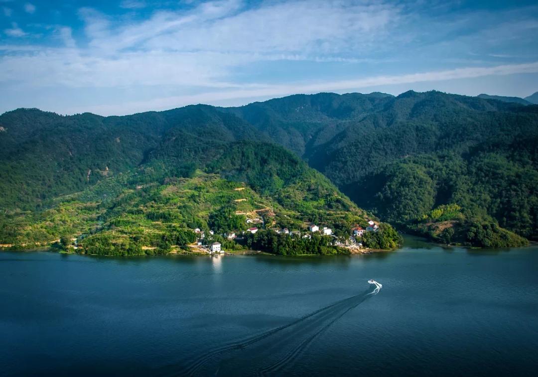 富春江畔旅行,富春江畔美景