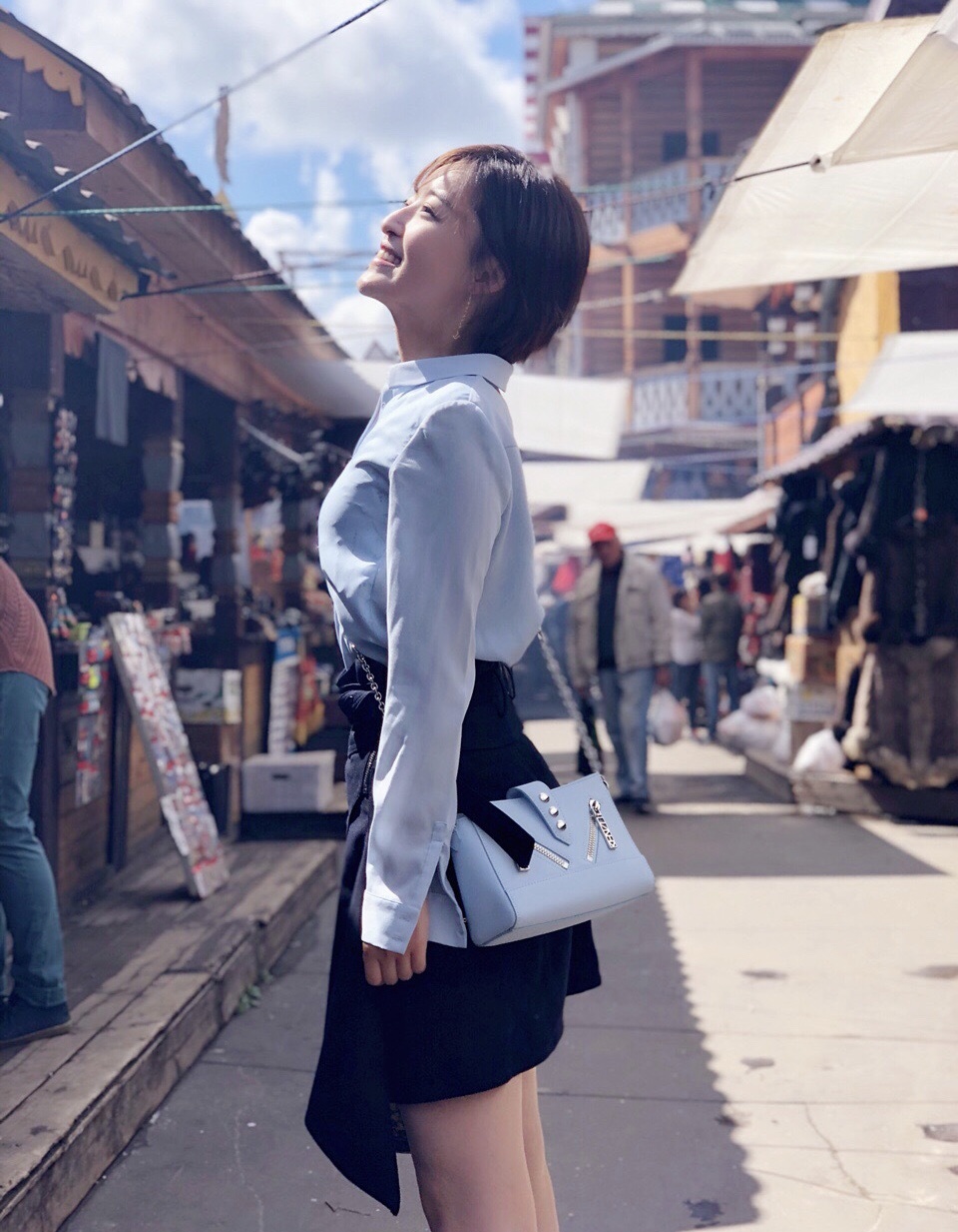 天下足球漂亮女主播,天下足球直播女主播是谁