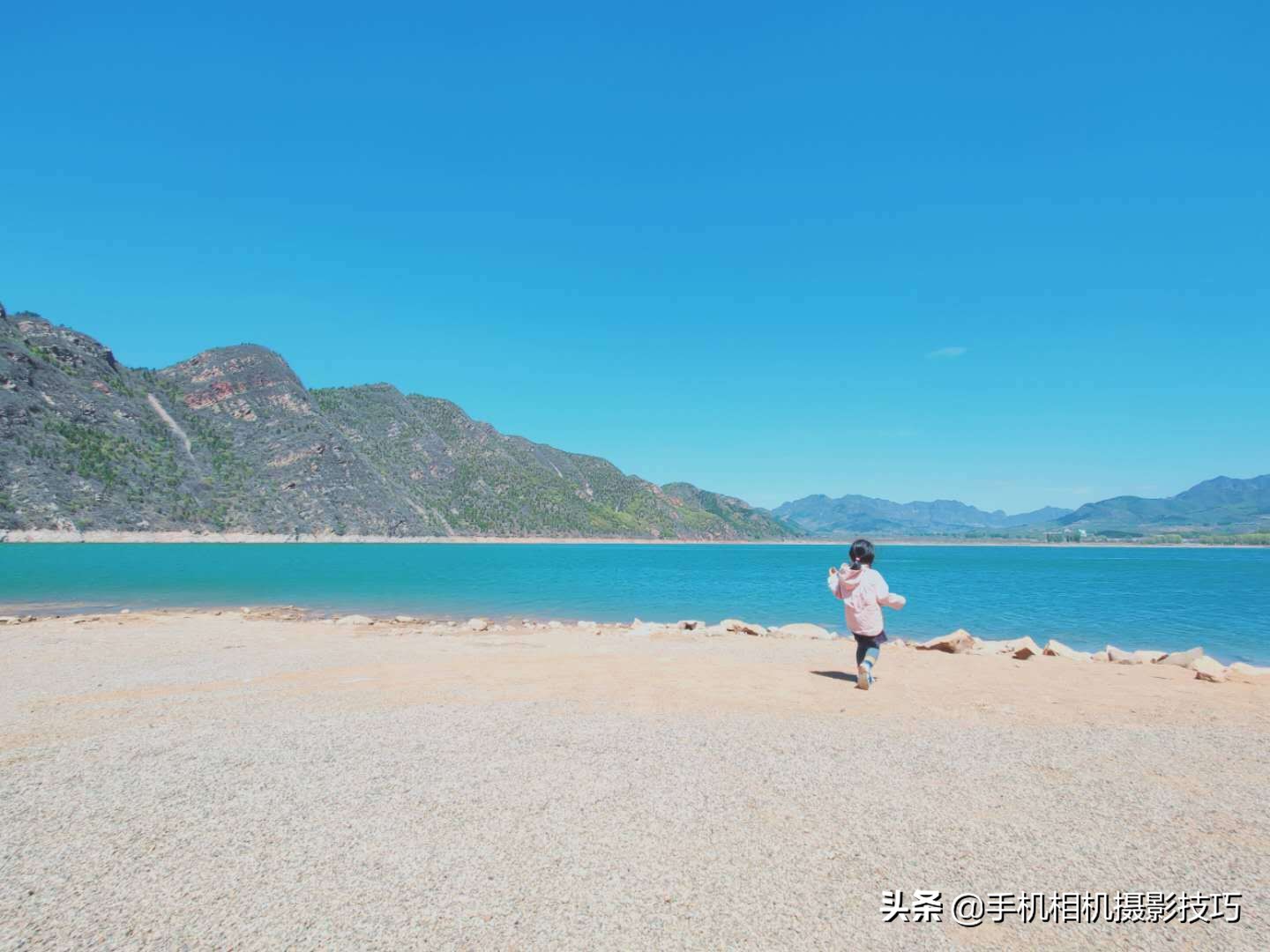 把朋友圈封面改成视频,给自己的照片换个背景图