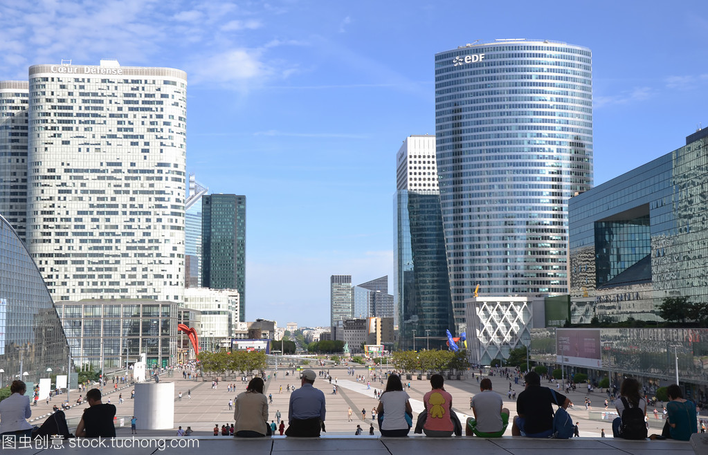 法国比利牛斯山麓的城市,法国城市名称及地理位置