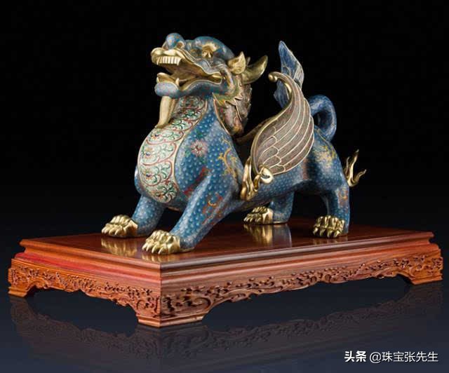 朱砂貔貅怎样佩戴最易招财,貔貅佩戴有什么讲究和注意事项