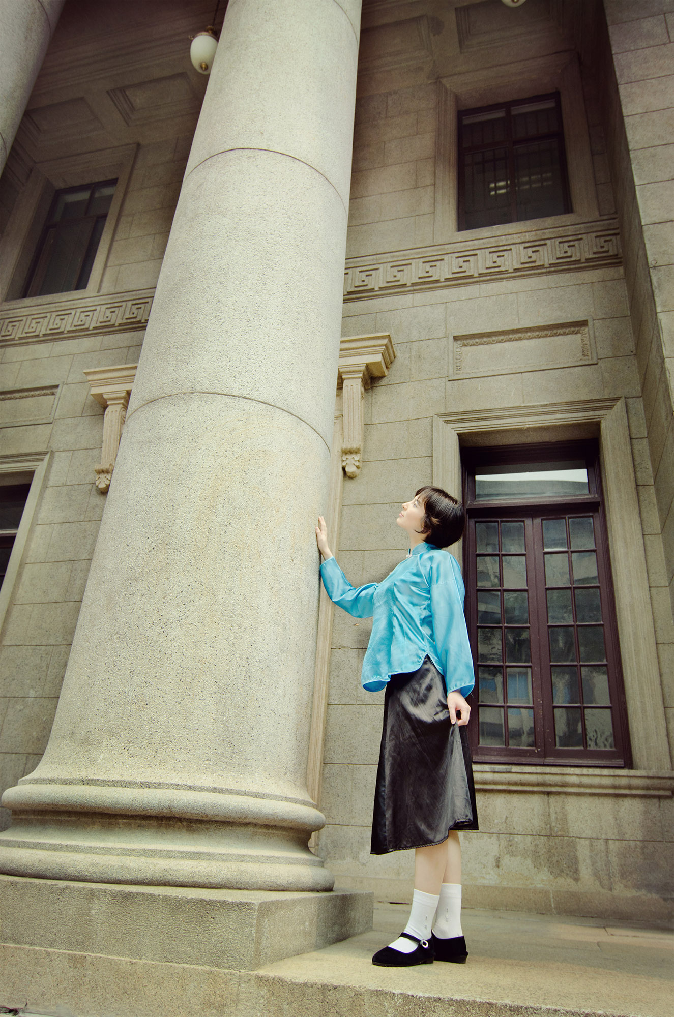 尼康d7000拍摄画面暗怎么调亮,尼康d7000和d700画质对比