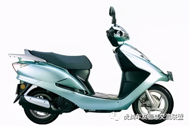 五羊本田125踏板摩托车经典款,五羊本田踏板佳颖125多少钱