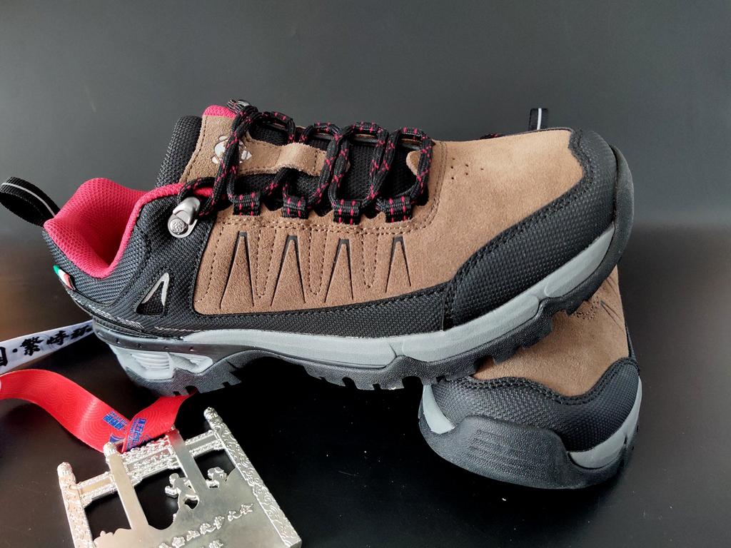 图途绿巨人鞋,轻便且防水的5款大牌男士登山鞋