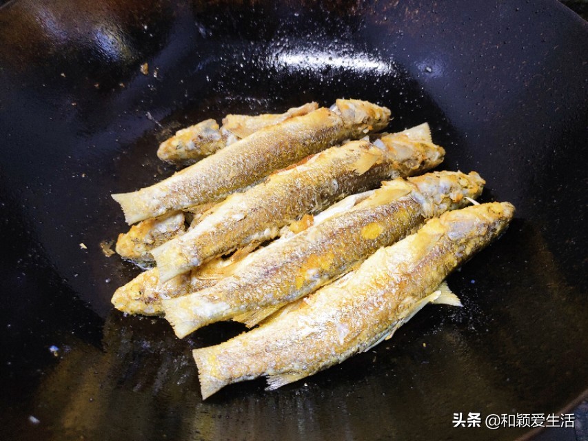海鱼先煎后煮的做法,海鱼的做法大全家常简单又好吃