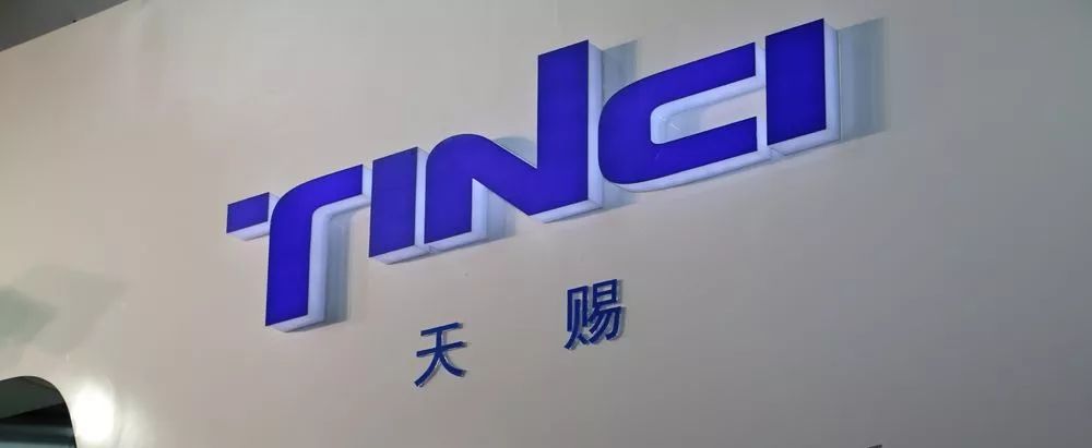 a股新能源汽车龙头是哪个,新能源锂电池龙头股票排名榜