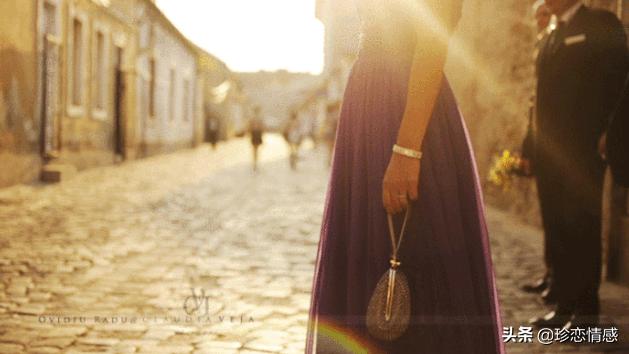 老公生气怎么哄发什么信息给他,惹老公生气了怎么哄挺严重的