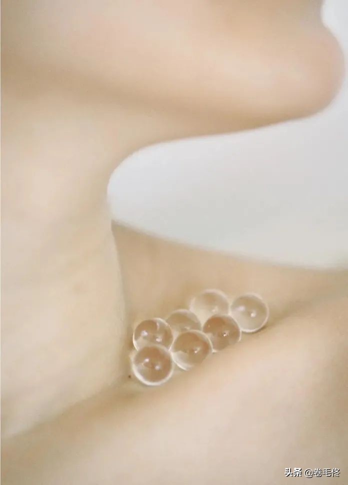 女生必须要学会的几个拍照小技巧,女神拍照技巧与角度和p图