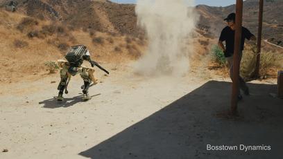 遭遇百般霸凌后,机器人竟将枪口对准人类