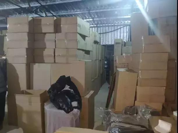 浙江情侣做微商卖“新秀丽”,几个月就买奔驰住别墅!结果悲剧了