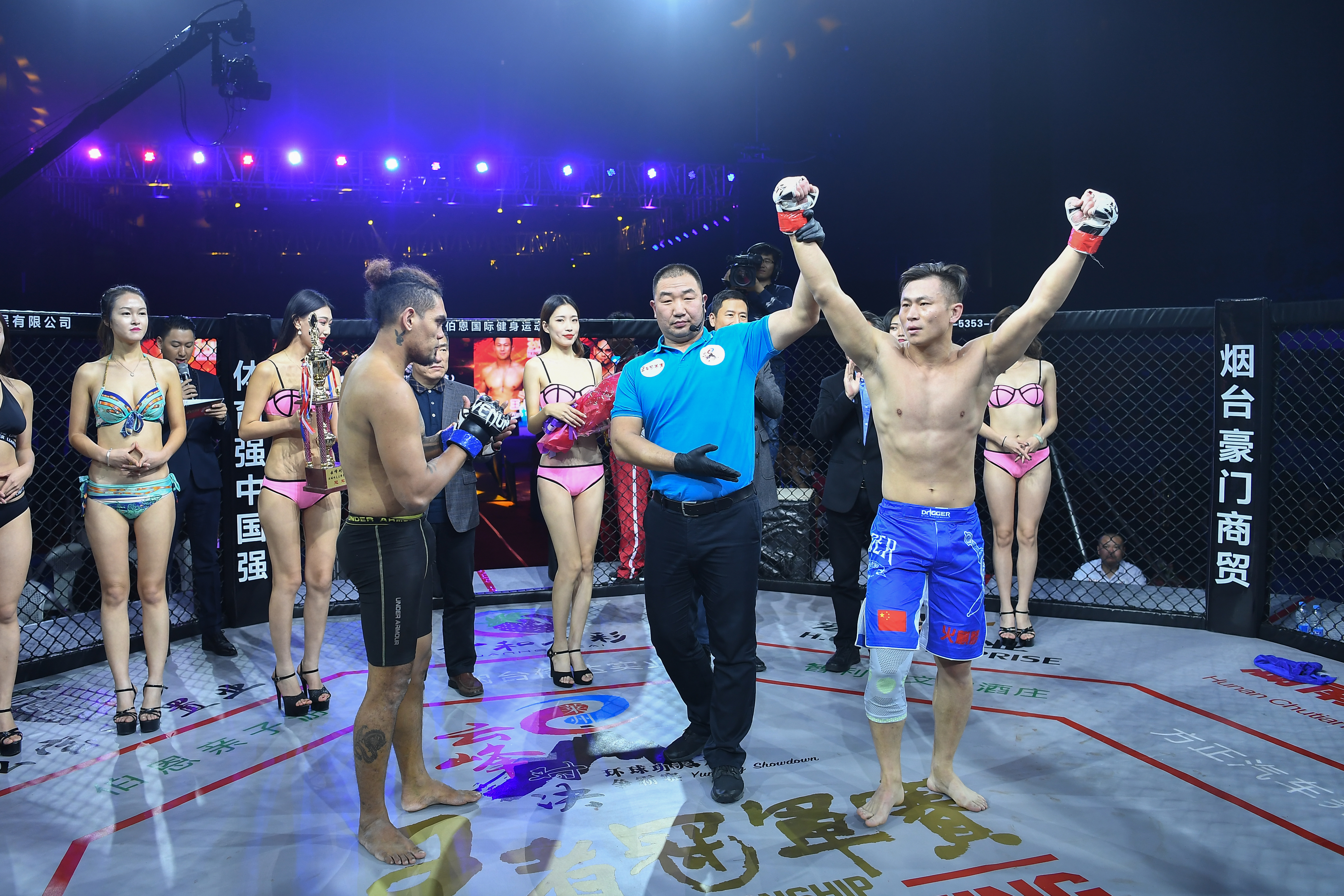 打败播求的中国选手,播求击倒中国名将完整版