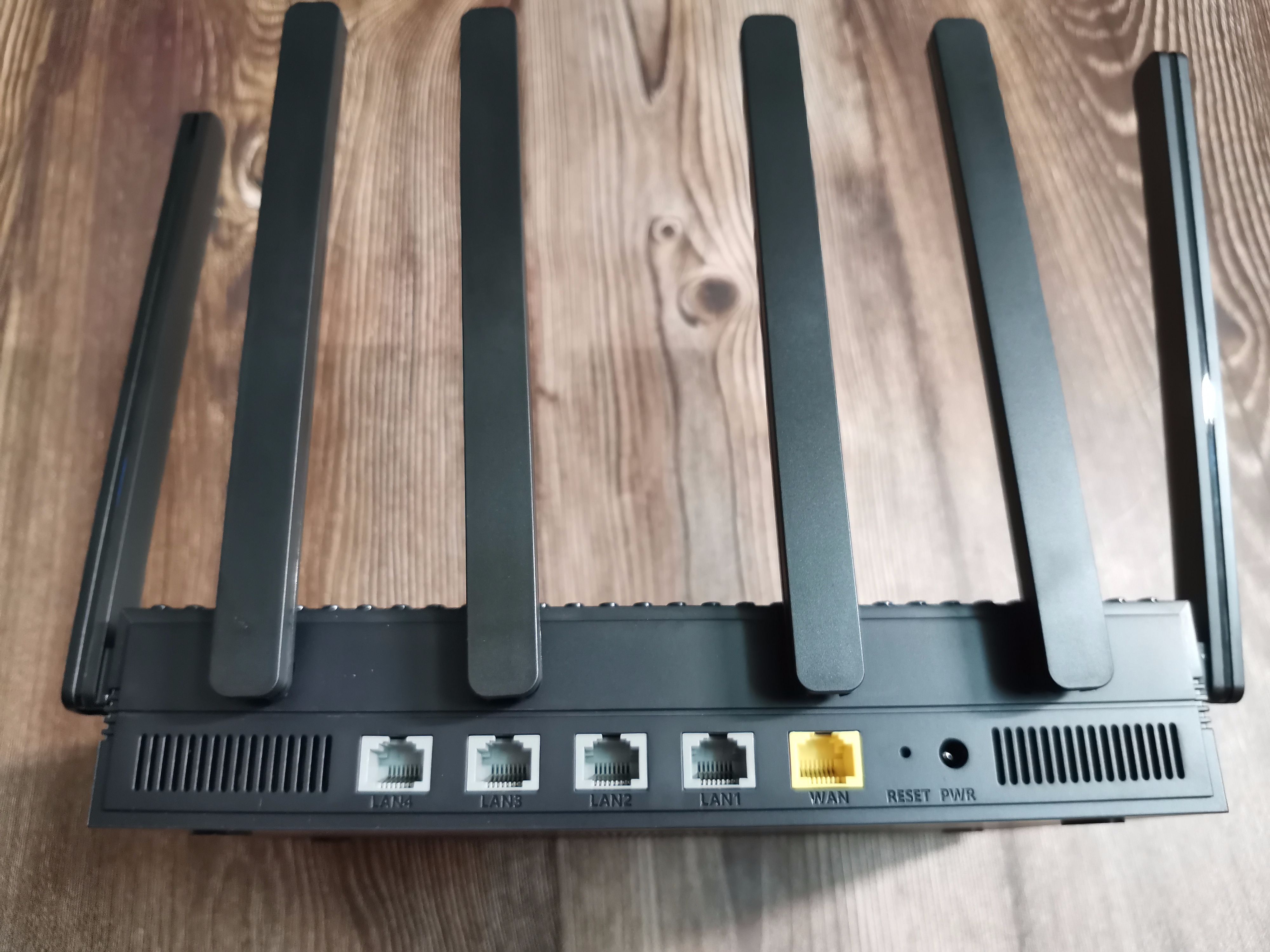 室外信号覆盖500米的路由器,信号无死角的路由器