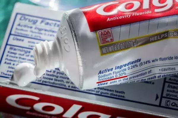 高露洁含致癌物事件,高露洁真的假的