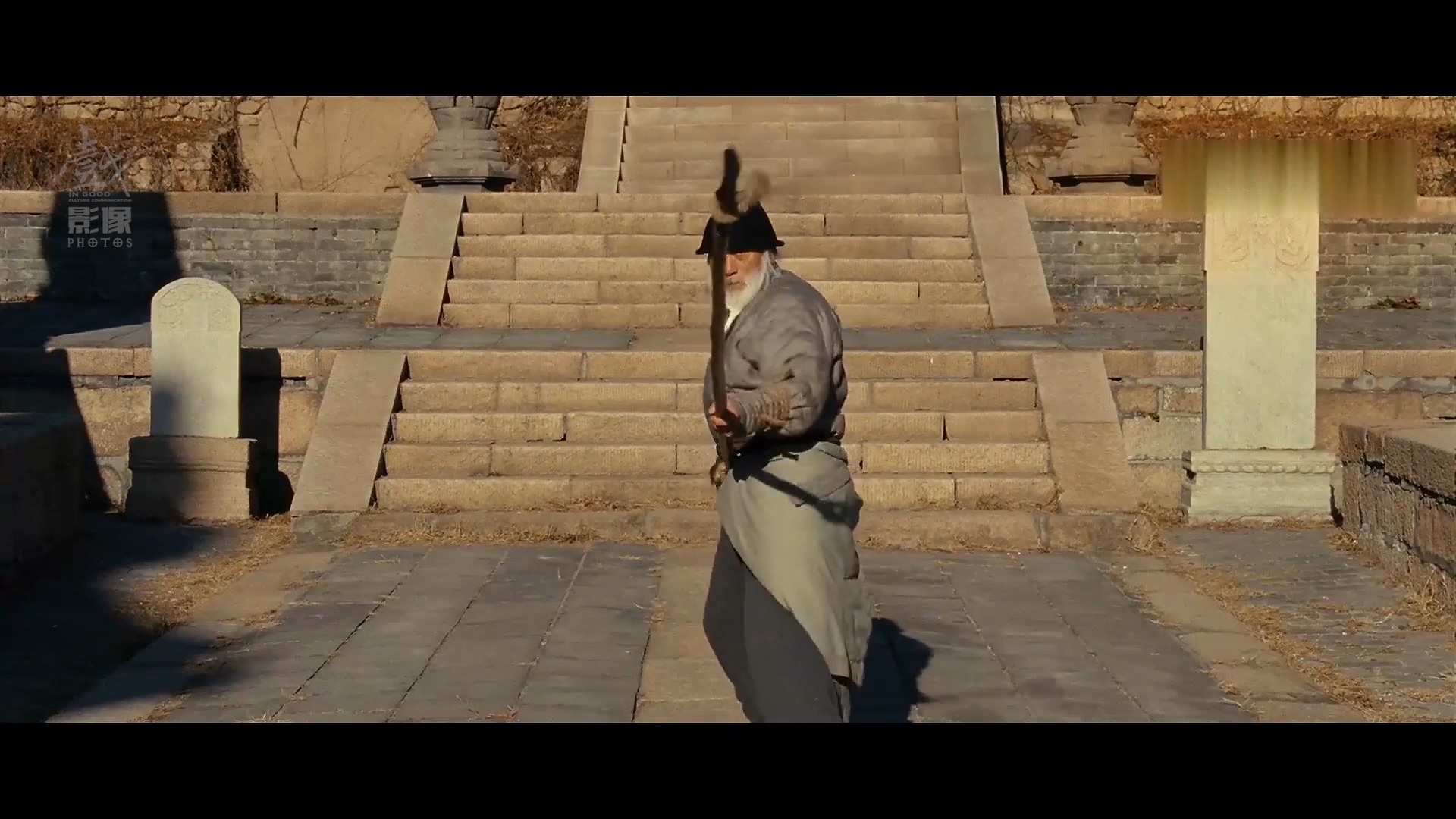 少年目睹姐姐被*暴强**深度抑郁,成为绝世高手却终究敌不过时代