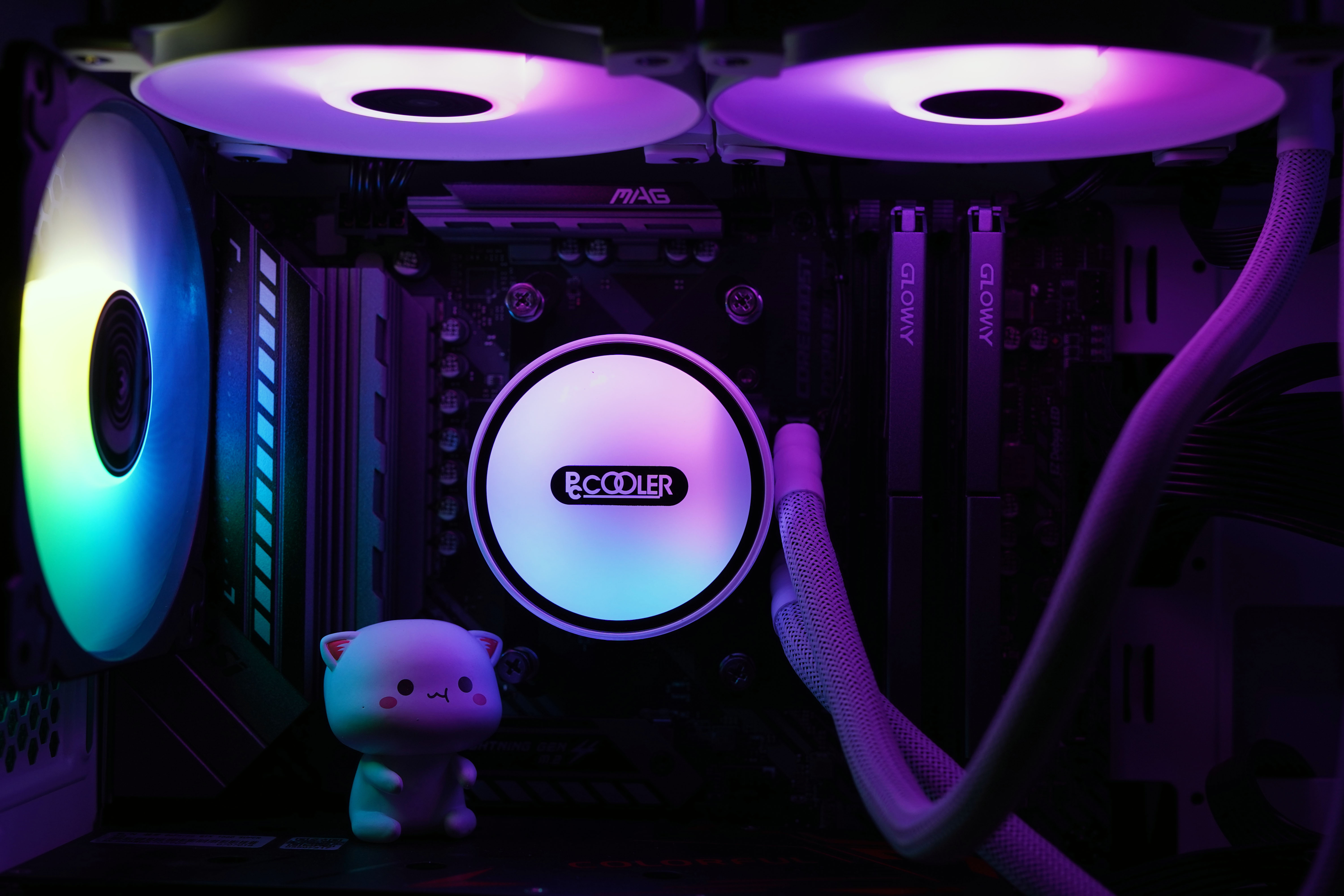 超频三白色光域机箱散热怎么样,超频3光愈2机箱测评