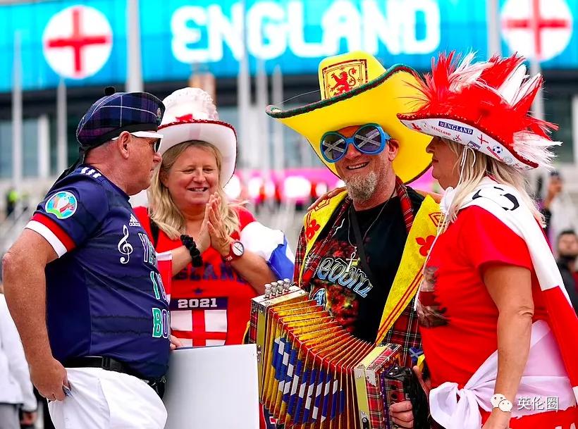 街头斗殴、醉酒裸奔...一大波短裙男子不顾警告涌入伦敦