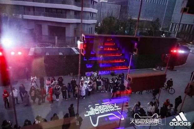 阿迪达斯天猫官方旗舰店是真的吗,阿迪达斯淘宝官网旗舰店是真的吗