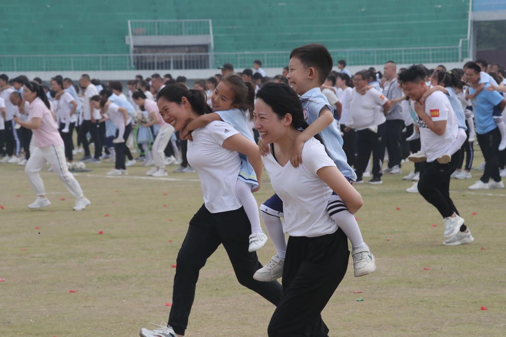 庆六一儿童节足球友谊赛,庆六一大型亲子活动